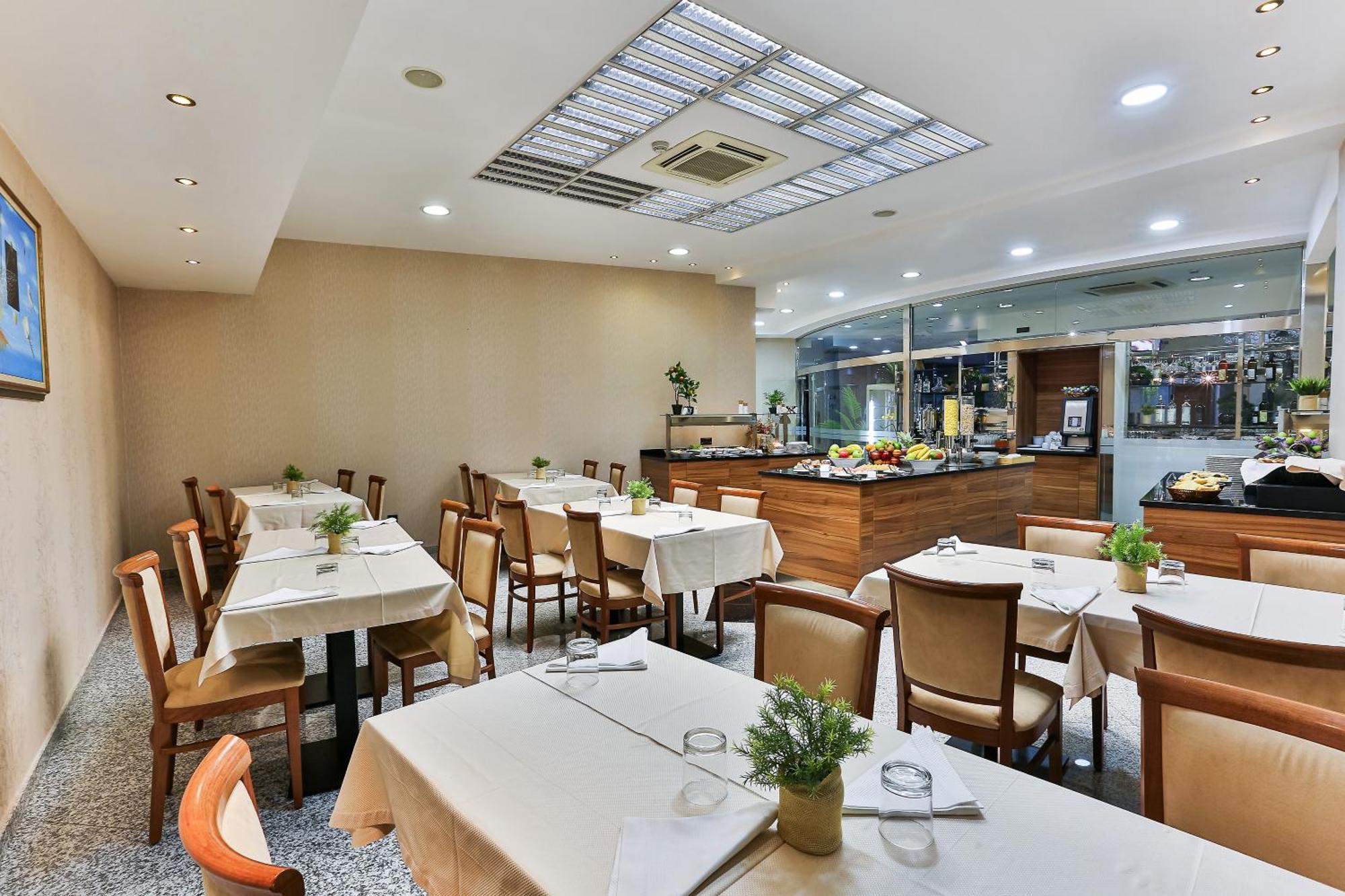 Kings Park Hotel Podgoriçe Dış mekan fotoğraf