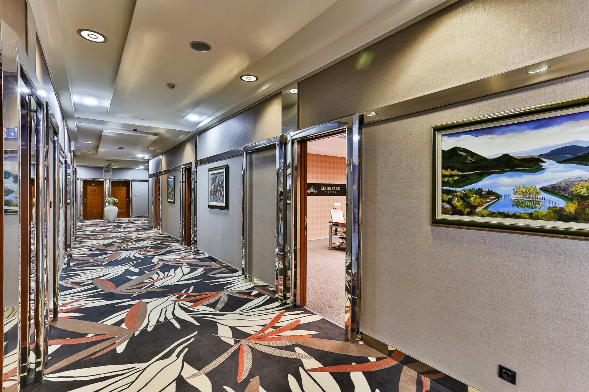 Kings Park Hotel Podgoriçe Dış mekan fotoğraf