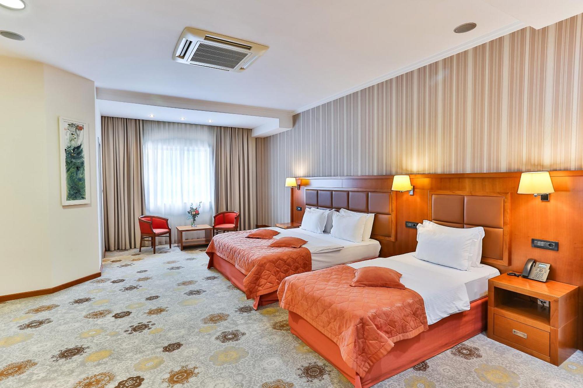 Kings Park Hotel Podgoriçe Dış mekan fotoğraf