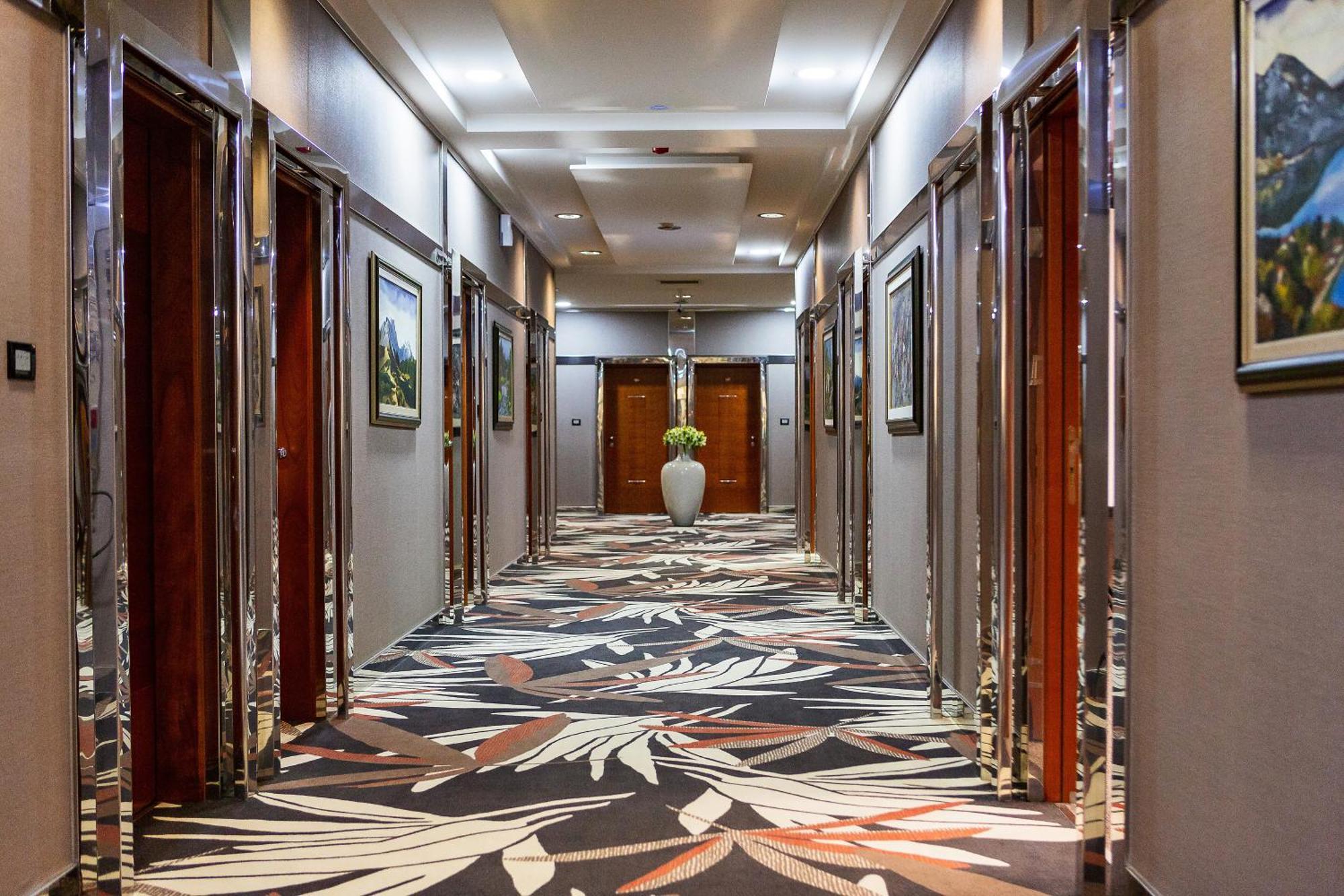 Kings Park Hotel Podgoriçe Dış mekan fotoğraf