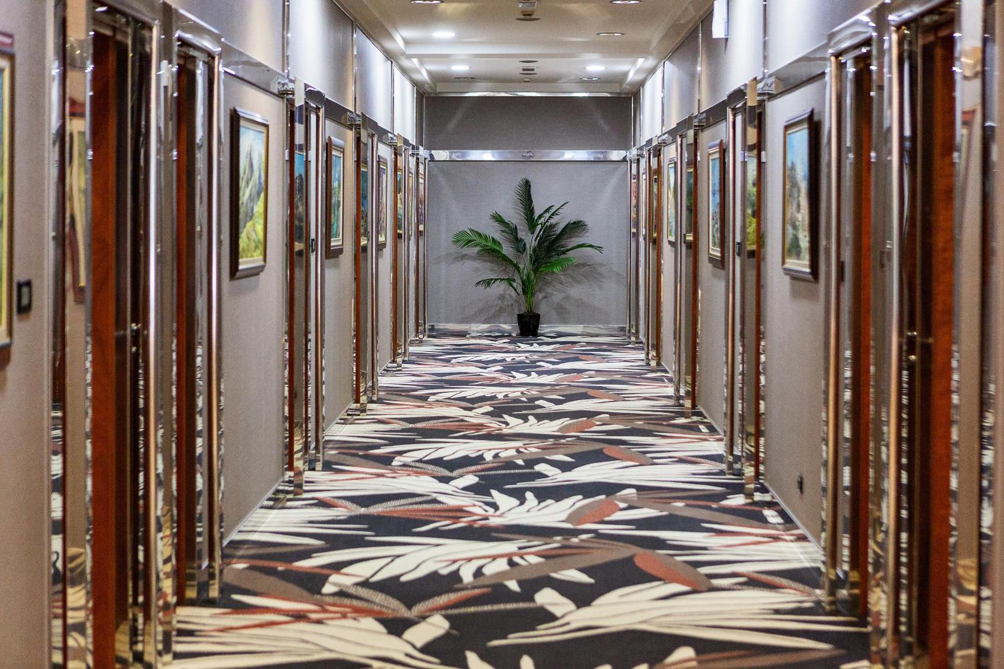 Kings Park Hotel Podgoriçe Dış mekan fotoğraf