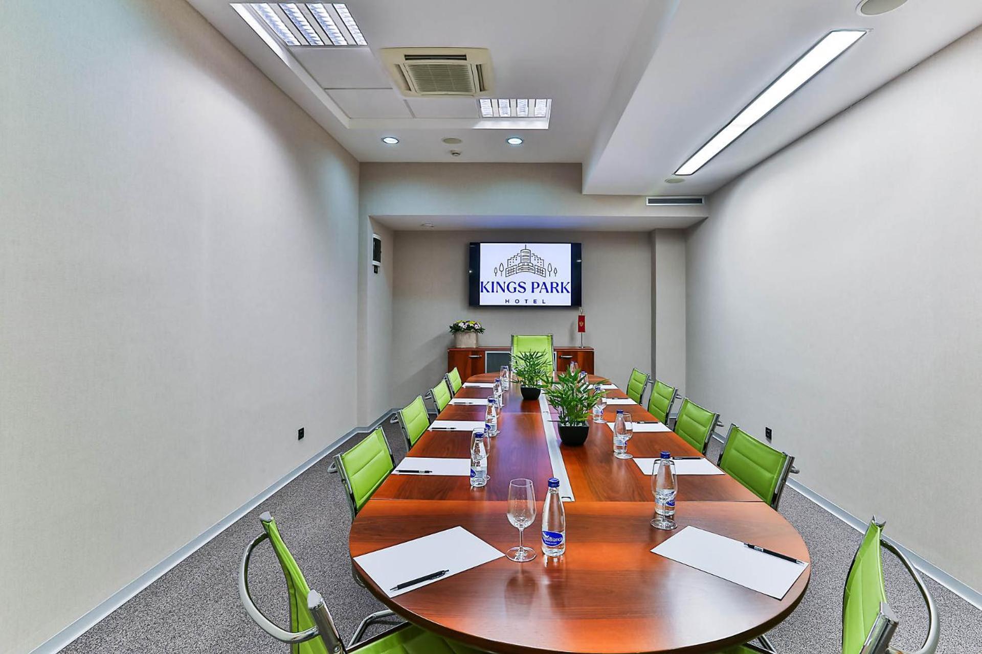 Kings Park Hotel Podgoriçe Dış mekan fotoğraf