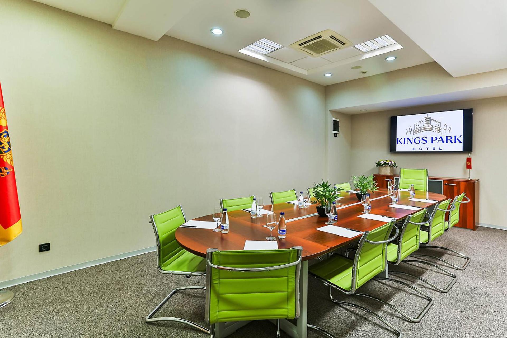 Kings Park Hotel Podgoriçe Dış mekan fotoğraf